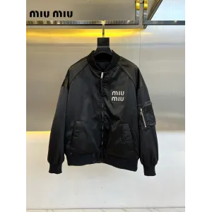 【Miumiu  公式旗艦店】ミュウミュウ ダウンジャケット ご好評に付き再入荷！241206