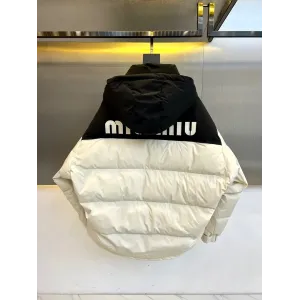 【Miumiu 公式旗艦店】ミュウミュウ ダウンジャケット ご好評に付き再入荷!241206 【Miumiu 公式旗艦店】ミュウミュウ ダウンジャケット ご好評に付き再入荷!241206