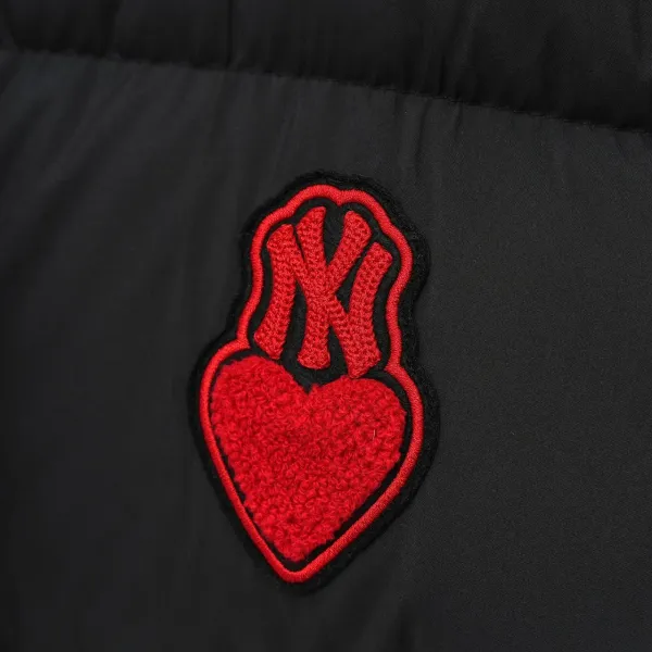 New York Yankees NY 【MLB 公式旗艦店】ヤンキース ダウンジャケット好評に付き再入荷!241227 New York Yankees NY 【MLB 公式旗艦店】ヤンキース ダウンジャケット好評に付き再入荷!241227