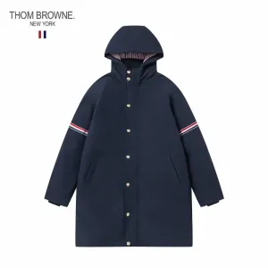 【ThomBrowne 公式旗艦店】トムブラウン ダウンジャケット ご好評に付き再入荷!241228 【ThomBrowne 公式旗艦店】トムブラウン ダウンジャケット ご好評に付き再入荷!241228