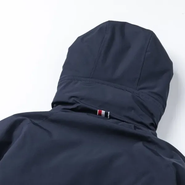 【ThomBrowne 公式旗艦店】トムブラウン ダウンジャケット ご好評に付き再入荷!241228 【ThomBrowne 公式旗艦店】トムブラウン ダウンジャケット ご好評に付き再入荷!241228
