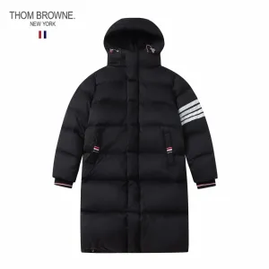 【ThomBrowne 公式旗艦店】トムブラウン ダウンジャケット ご好評に付き再入荷!241228 【ThomBrowne 公式旗艦店】トムブラウン ダウンジャケット ご好評に付き再入荷!241228