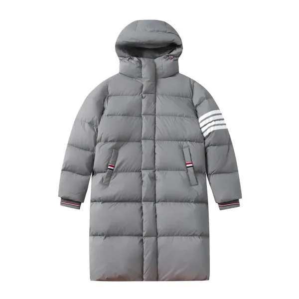 【ThomBrowne 公式旗艦店】トムブラウン ダウンジャケット ご好評に付き再入荷!241228 【ThomBrowne 公式旗艦店】トムブラウン ダウンジャケット ご好評に付き再入荷!241228