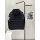 【ThomBrowne  公式旗艦店】トムブラウン  ダウンジャケット ご好評に付き再入荷！241228