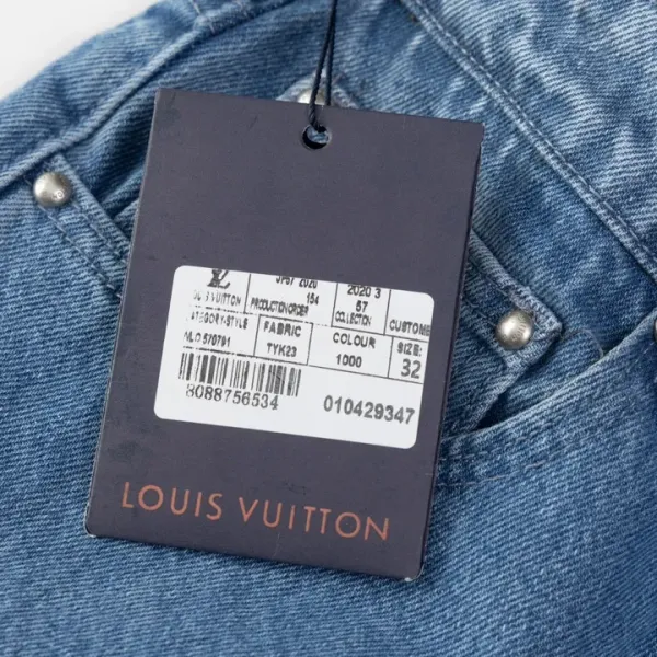 LV【LOUIS VUITTON 公式旗艦店】 ルイヴィトン ジーパン ご好評に付き再入荷! 241218 LV【LOUIS VUITTON 公式旗艦店】 ルイヴィトン ジーパン ご好評に付き再入荷! 241218