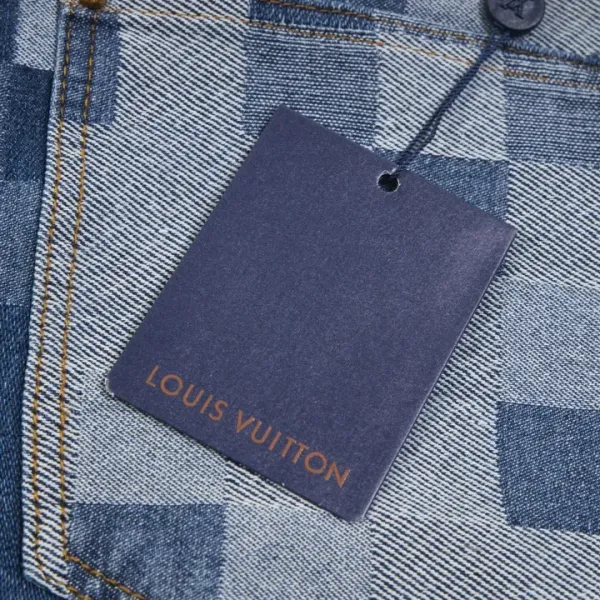 【LOUIS VUITTON  公式旗艦店】ルイヴィトン  ジーパン  ご好評に付き再入荷  240830