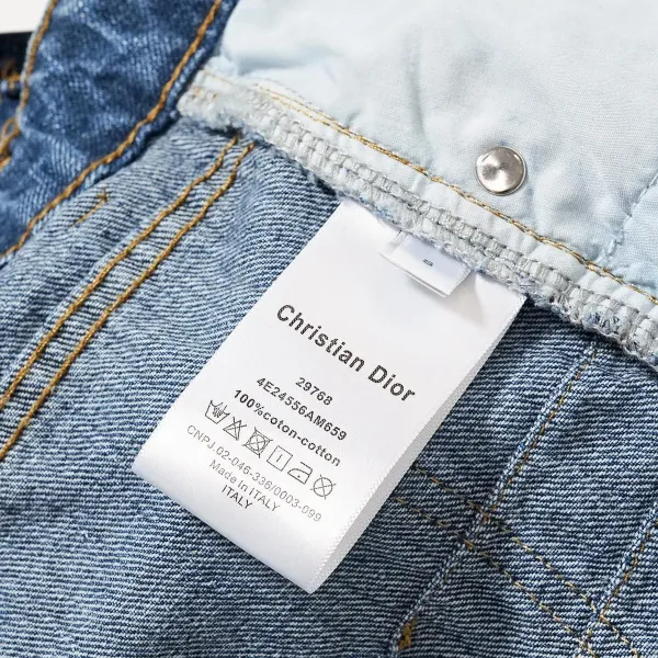 【DIOR 公式旗艦店】ディオール ジーパン ご好評に付き再入荷! 241218 【DIOR 公式旗艦店】ディオール ジーパン ご好評に付き再入荷! 241218