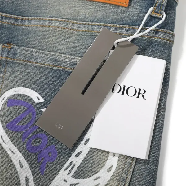【DIOR 公式旗艦店】 ディオール ジーパン ご好評に付き再入荷 240831 【DIOR 公式旗艦店】 ディオール ジーパン ご好評に付き再入荷 240831