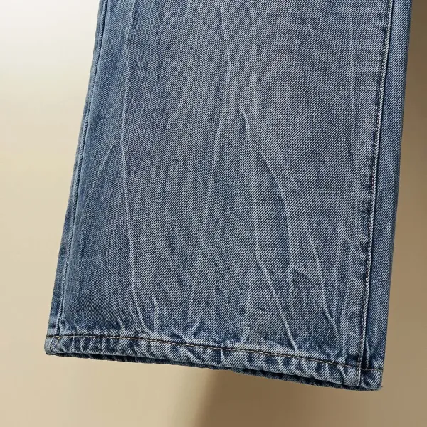 【BALENCIAGA 公式旗艦店】 バレンシアガ ジーパン ご好評に付き再入荷! 241219 【BALENCIAGA 公式旗艦店】 バレンシアガ ジーパン ご好評に付き再入荷! 241219