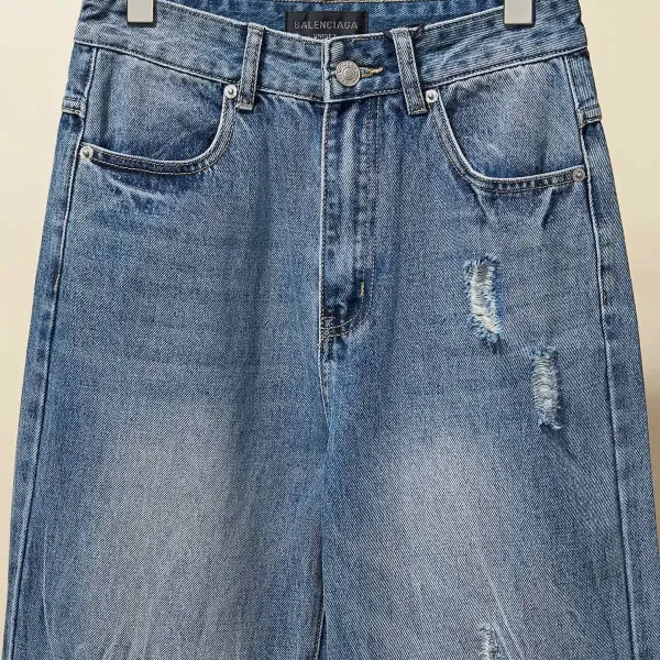 【BALENCIAGA 公式旗艦店】 バレンシアガ ジーパン ご好評に付き再入荷! 241219 【BALENCIAGA 公式旗艦店】 バレンシアガ ジーパン ご好評に付き再入荷! 241219
