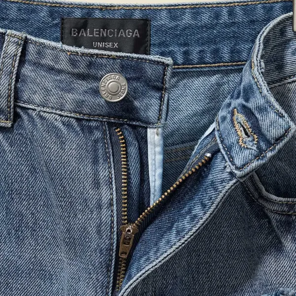 【BALENCIAGA 公式旗艦店】 バレンシアガ ジーパン ご好評に付き再入荷! 241219 【BALENCIAGA 公式旗艦店】 バレンシアガ ジーパン ご好評に付き再入荷! 241219