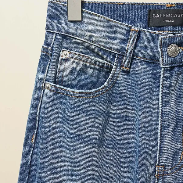 【BALENCIAGA   公式旗艦店】 バレンシアガ  ジーパン  ご好評に付き再入荷！ 241219