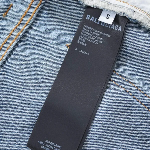 【BALENCIAGA   公式旗艦店】 バレンシアガ  ジーパン  ご好評に付き再入荷！ 241219