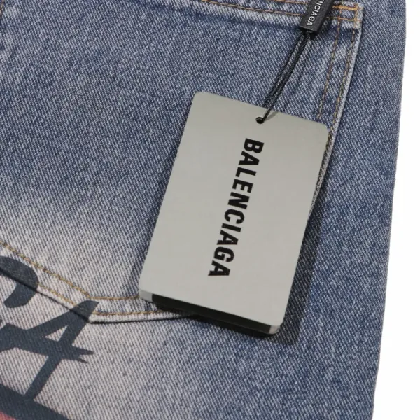 【BALENCIAGA 公式旗艦店】バレンシアガ ジーパン ご好評に付き再入荷 240830 【BALENCIAGA 公式旗艦店】バレンシアガ ジーパン ご好評に付き再入荷 240830