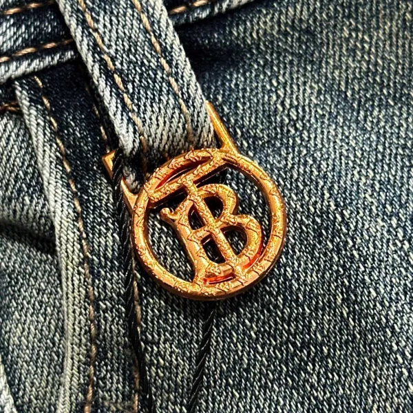 【BURBERRY 公式旗艦店】バーバリー ジーパン ご好評に付き再入荷! 241220 【BURBERRY 公式旗艦店】バーバリー ジーパン ご好評に付き再入荷! 241220