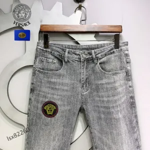 Versace ヴェルサーチ ジーンズ Versace ヴェルサーチ ジーンズ