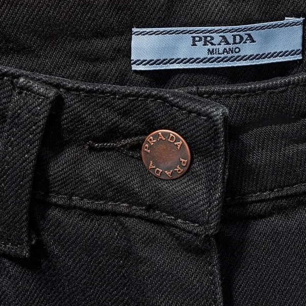 【PRADA 公式旗艦店】プラダ ジーパン ご好評に付き再入荷! 241220 【PRADA 公式旗艦店】プラダ ジーパン ご好評に付き再入荷! 241220