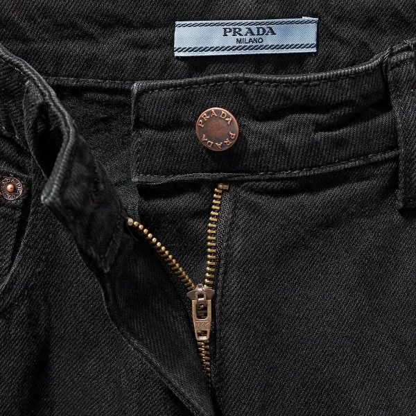 【PRADA 公式旗艦店】プラダ ジーパン ご好評に付き再入荷! 241220 【PRADA 公式旗艦店】プラダ ジーパン ご好評に付き再入荷! 241220