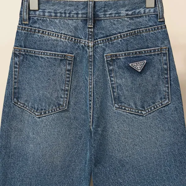 【PRADA 公式旗艦店】プラダ ジーパン ご好評に付き再入荷! 241220 【PRADA 公式旗艦店】プラダ ジーパン ご好評に付き再入荷! 241220