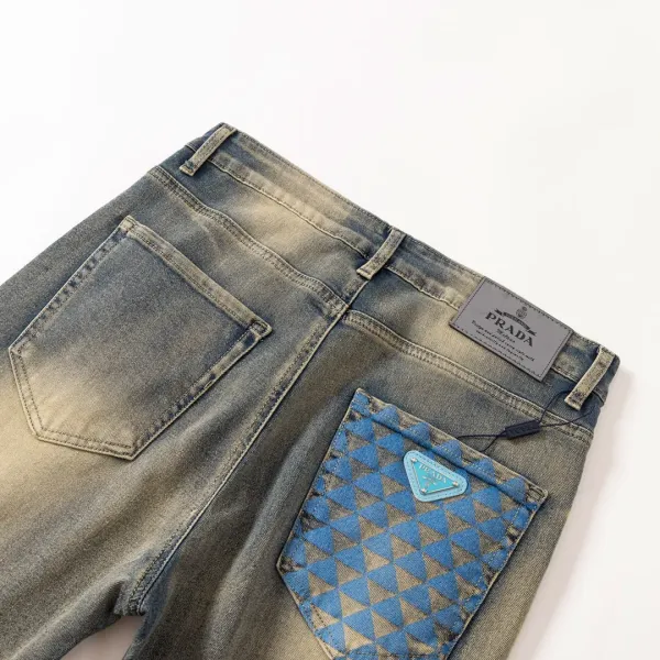 【PRADA 公式旗艦店】プラダ ジーパン ご好評に付き再入荷 240831 【PRADA 公式旗艦店】プラダ ジーパン ご好評に付き再入荷 240831