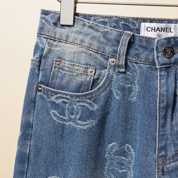 【CHANEL 公式旗艦店】シャネル ジーパン ご好評に付き再入荷! 241220 【CHANEL 公式旗艦店】シャネル ジーパン ご好評に付き再入荷! 241220