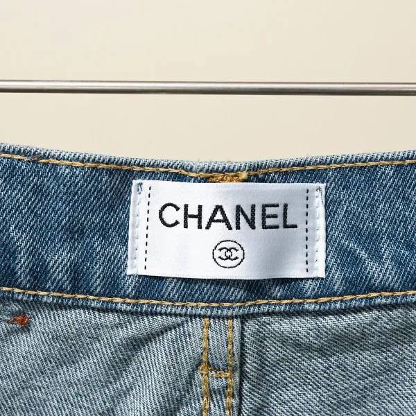 【CHANEL 公式旗艦店】シャネル ジーパン ご好評に付き再入荷! 241218 【CHANEL 公式旗艦店】シャネル ジーパン ご好評に付き再入荷! 241218