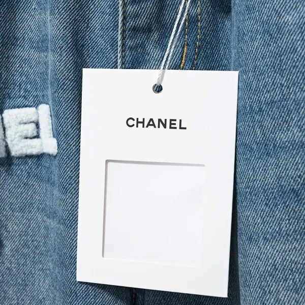 【CHANEL 公式旗艦店】シャネル ジーパン ご好評に付き再入荷! 241218 【CHANEL 公式旗艦店】シャネル ジーパン ご好評に付き再入荷! 241218