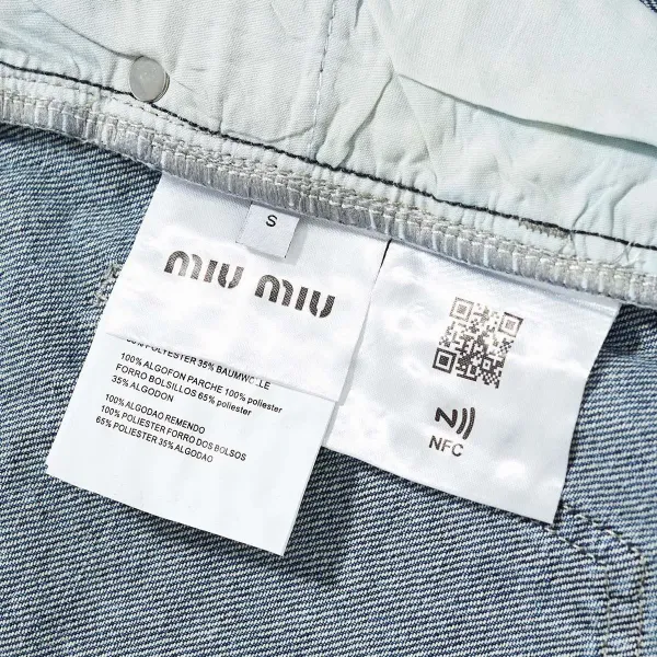 【Miumiu 公式旗艦店】ミュウミュウ ジーパン ご好評に付き再入荷! 241219 【Miumiu 公式旗艦店】ミュウミュウ ジーパン ご好評に付き再入荷! 241219