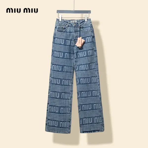 【Miumiu 公式旗艦店】ミュウミュウ ジーパン ご好評に付き再入荷! 241219 【Miumiu 公式旗艦店】ミュウミュウ ジーパン ご好評に付き再入荷! 241219