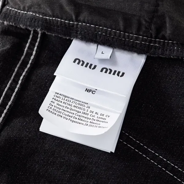 【Miumiu  公式旗艦店】ミュウミュウ  ジーパン  ご好評に付き再入荷！ 241219