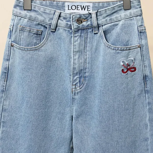 【LOEWE 公式旗艦店】 ロエベ ジーパン ご好評に付き再入荷! 241219 【LOEWE 公式旗艦店】 ロエベ ジーパン ご好評に付き再入荷! 241219