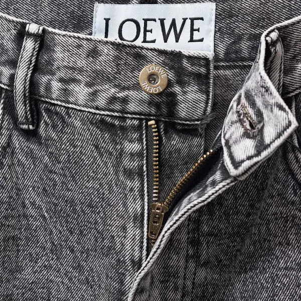 【LOEWE 公式旗艦店】 ロエベ ジーパン ご好評に付き再入荷! 241219 【LOEWE 公式旗艦店】 ロエベ ジーパン ご好評に付き再入荷! 241219