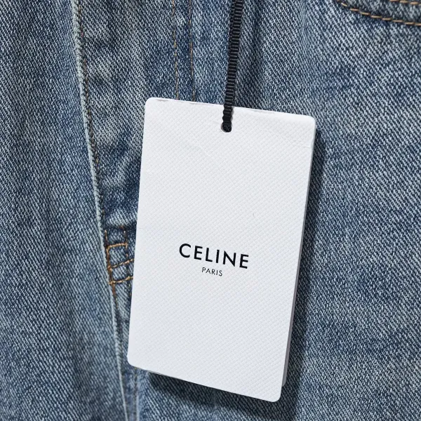【CELINE 公式旗艦店】セリーヌ ジーパン ご好評に付き再入荷! 241219 【CELINE 公式旗艦店】セリーヌ ジーパン ご好評に付き再入荷! 241219