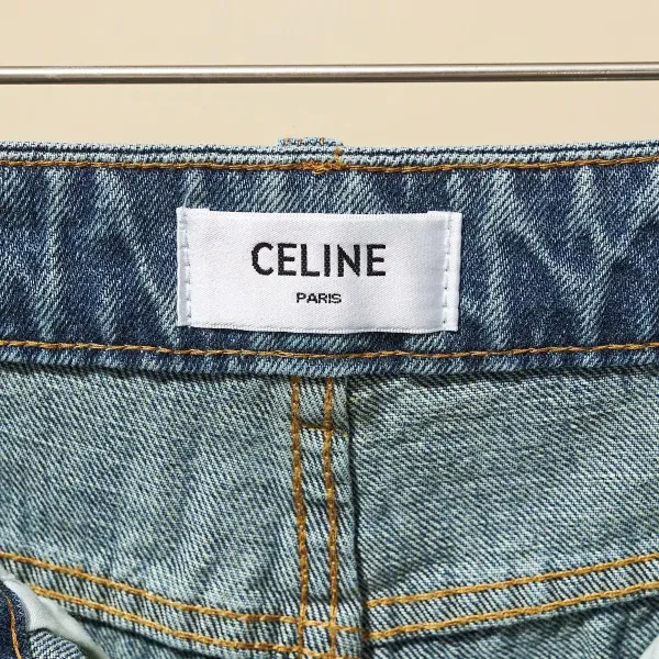 【CELINE  公式旗艦店】セリーヌ  ジーパン  ご好評に付き再入荷！ 241219