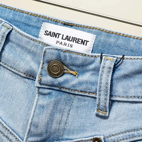 【YSL SAINT LAURENT 公式旗艦店】サンローラン ジーパン ご好評に付き再入荷! 241220 【YSL SAINT LAURENT 公式旗艦店】サンローラン ジーパン ご好評に付き再入荷! 241220