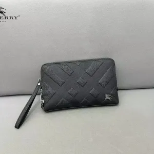 【BURBERRY 公式旗艦店】バーバリー クラッチバッグ 当日出荷 好評に付き再入荷!26*16CM 【BURBERRY 公式旗艦店】バーバリー クラッチバッグ 当日出荷 好評に付き再入荷!26*16CM