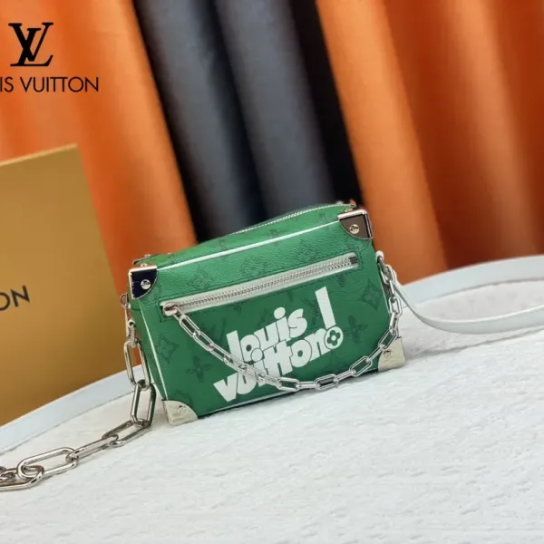 【LOUIS VUITTON 公式旗艦店】ルイヴィトン  斜めがけバッグ当日出荷 好評に付き再入荷！18.5*13*8CM
