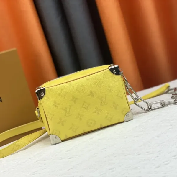 【LOUIS VUITTON 公式旗艦店】ルイヴィトン  斜めがけバッグ当日出荷 好評に付き再入荷！18.5*13*8CM
