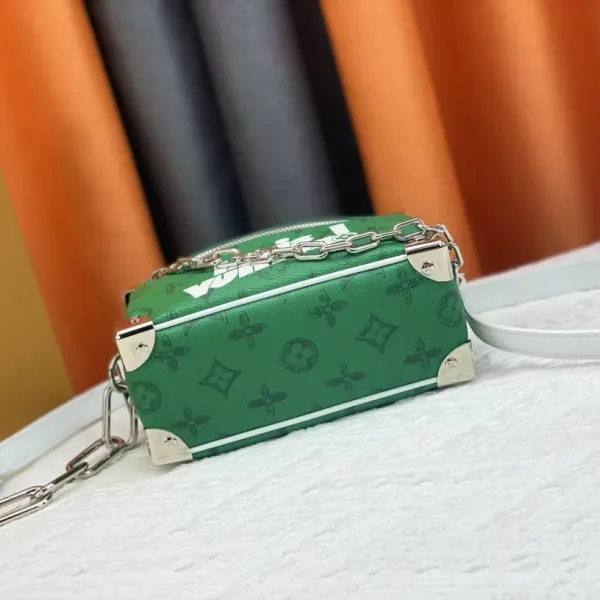 【LOUIS VUITTON 公式旗艦店】ルイヴィトン  斜めがけバッグ当日出荷 好評に付き再入荷！18.5*13*8CM