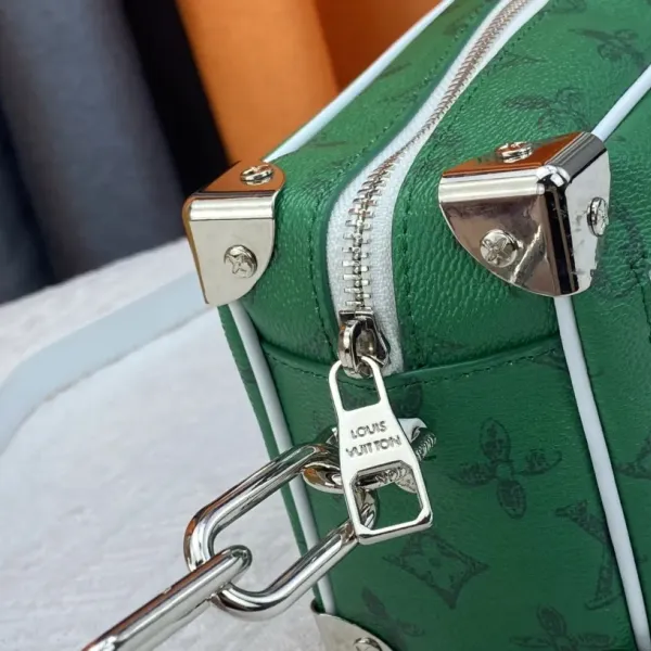 【LOUIS VUITTON 公式旗艦店】ルイヴィトン  斜めがけバッグ当日出荷 好評に付き再入荷！18.5*13*8CM