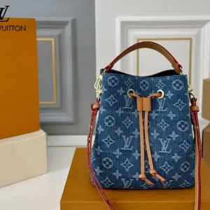 【LOUIS VUITTON 公式旗艦店】ルイヴィトン 斜めがけバッグ 当日出荷 好評に付き再入荷!20*21CM 1240722 【LOUIS VUITTON 公式旗艦店】ルイヴィトン 斜めがけバッグ 当日出荷 好評に付き再入荷!20*21CM 1240722