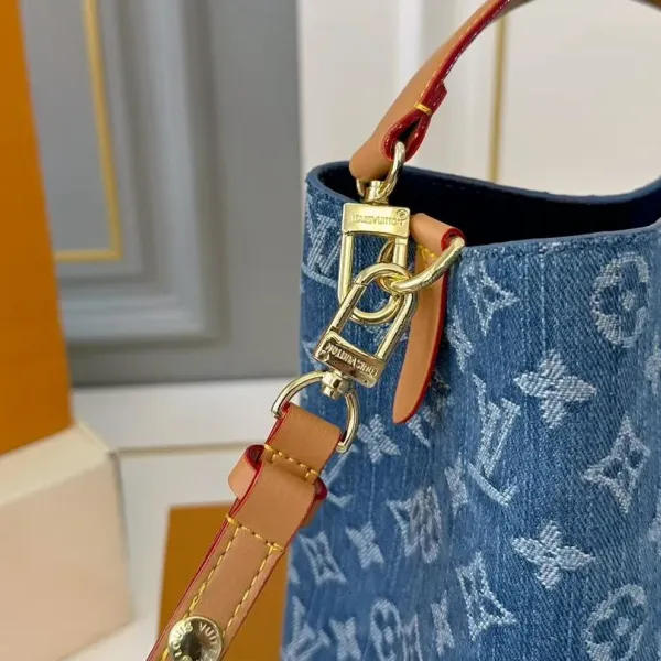 【LOUIS VUITTON 公式旗艦店】ルイヴィトン 斜めがけバッグ 当日出荷 好評に付き再入荷!20*21CM 1240722 【LOUIS VUITTON 公式旗艦店】ルイヴィトン 斜めがけバッグ 当日出荷 好評に付き再入荷!20*21CM 1240722