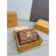 【LOUIS VUITTON 公式旗艦店】ルイヴィトン 斜めがけバッグ 当日出荷 好評に付き再入荷!21*15CM 1240722 【LOUIS VUITTON 公式旗艦店】ルイヴィトン 斜めがけバッグ 当日出荷 好評に付き再入荷!21*15CM 1240722