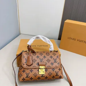 【LOUIS VUITTON 公式旗艦店】ルイヴィトン 斜めがけバッグ 当日出荷 好評に付き再入荷!25*18CM 1240722 【LOUIS VUITTON 公式旗艦店】ルイヴィトン 斜めがけバッグ 当日出荷 好評に付き再入荷!25*18CM 1240722