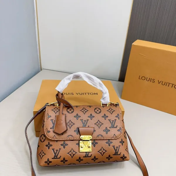 【LOUIS VUITTON 公式旗艦店】ルイヴィトン 斜めがけバッグ 当日出荷 好評に付き再入荷!25*18CM 1240722 【LOUIS VUITTON 公式旗艦店】ルイヴィトン 斜めがけバッグ 当日出荷 好評に付き再入荷!25*18CM 1240722