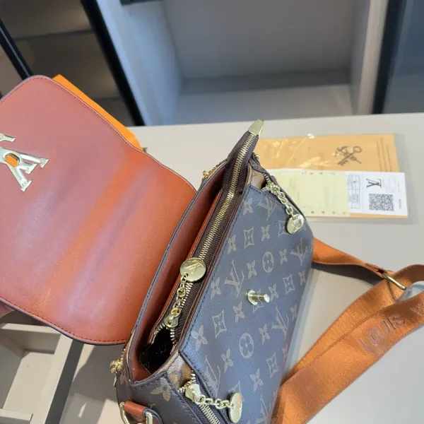 【LOUIS VUITTON 公式旗艦店】ルイヴィトン ハンドバッグ 当日出荷 好評に付き再入荷!24*18*9CM 1240722 【LOUIS VUITTON 公式旗艦店】ルイヴィトン ハンドバッグ 当日出荷 好評に付き再入荷!24*18*9CM 1240722
