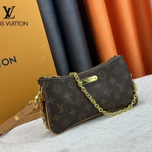 【LOUIS VUITTON 公式旗艦店】ルイヴィトン 斜めがけバッグ当日出荷 好評に付き再入荷!20.5*20*12CM 【LOUIS VUITTON 公式旗艦店】ルイヴィトン 斜めがけバッグ当日出荷 好評に付き再入荷!20.5*20*12CM