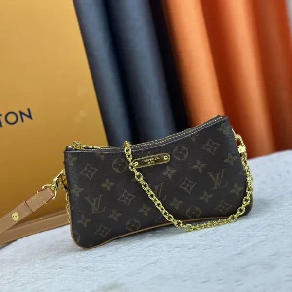 【LOUIS VUITTON 公式旗艦店】ルイヴィトン  斜めがけバッグ当日出荷 好評に付き再入荷！20.5*20*12CM