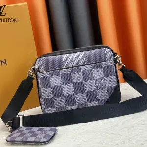 【LOUIS VUITTON 公式旗艦店】ルイヴィトン 斜めがけバッグ当日出荷 好評に付き再入荷!25*18.5*7CM 【LOUIS VUITTON 公式旗艦店】ルイヴィトン 斜めがけバッグ当日出荷 好評に付き再入荷!25*18.5*7CM