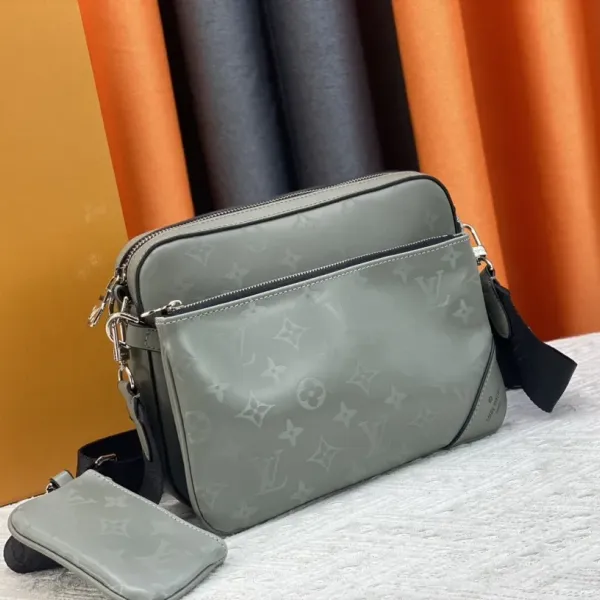 【LOUIS VUITTON 公式旗艦店】ルイヴィトン  斜めがけバッグ当日出荷 好評に付き再入荷！25*18.5*7CM